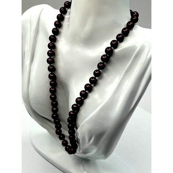 Vintage Burgundy Faux Pearl Glass Bead Necklace - Picture 4 of 7